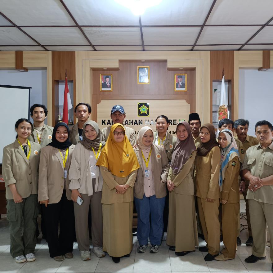 Selesaikan Hasil Kerja KKN, Mahasiswa KKN-PPM Universitas Gajah Mada Pamitan kepada Pemkal Hargorejo